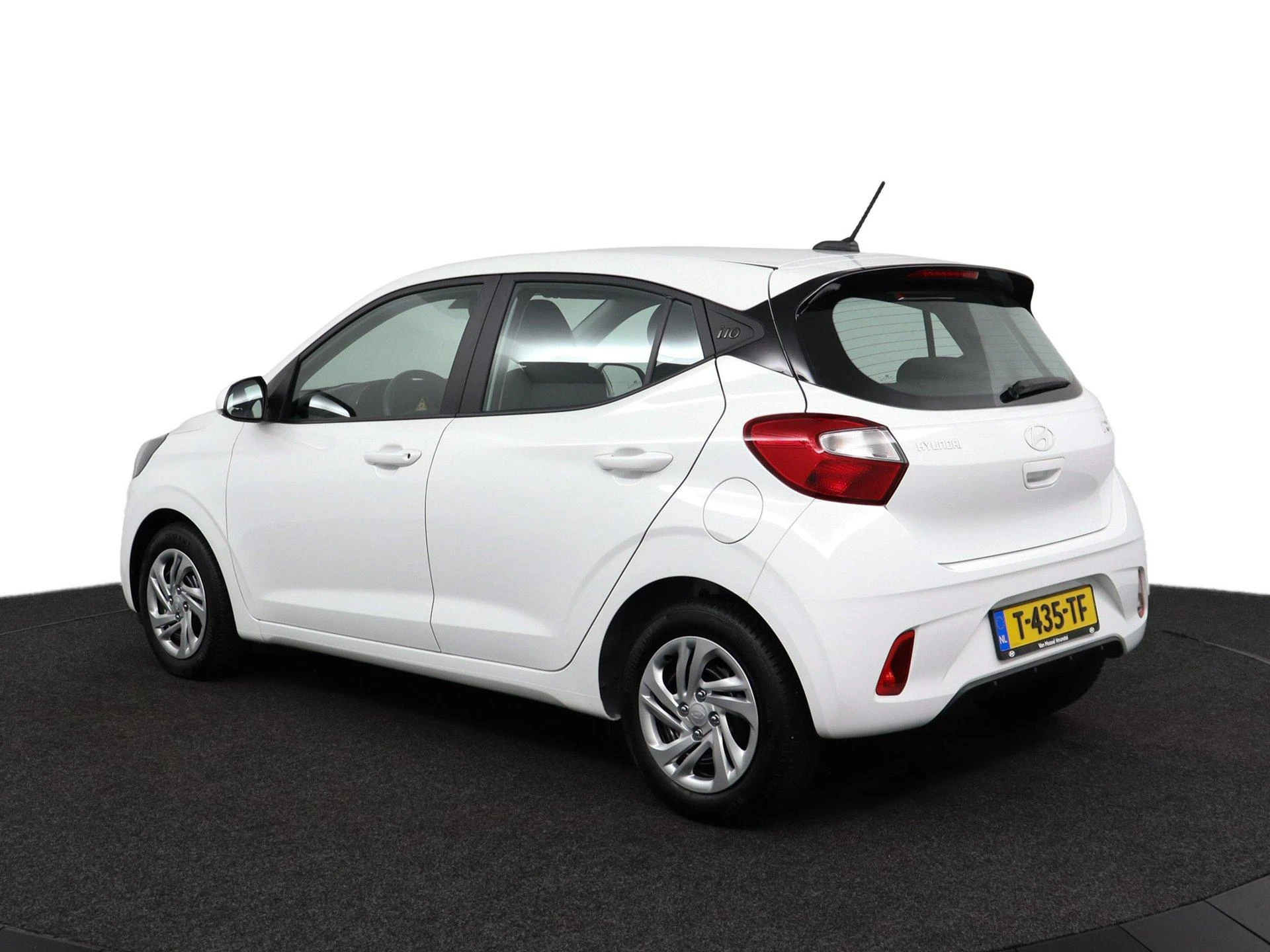 Hyundai-i10-image-8