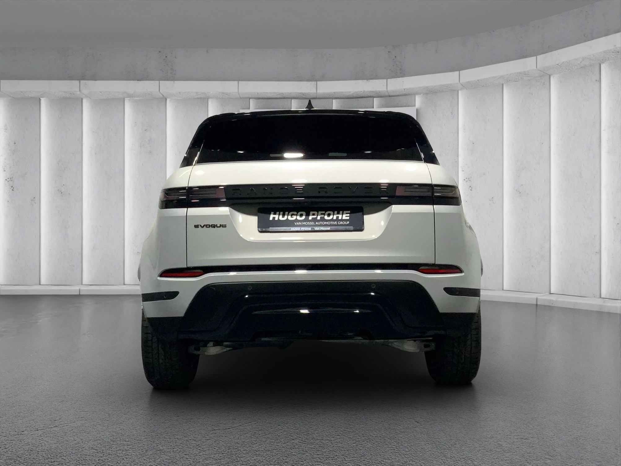 Land Rover-Range Rover Evoque-image-3