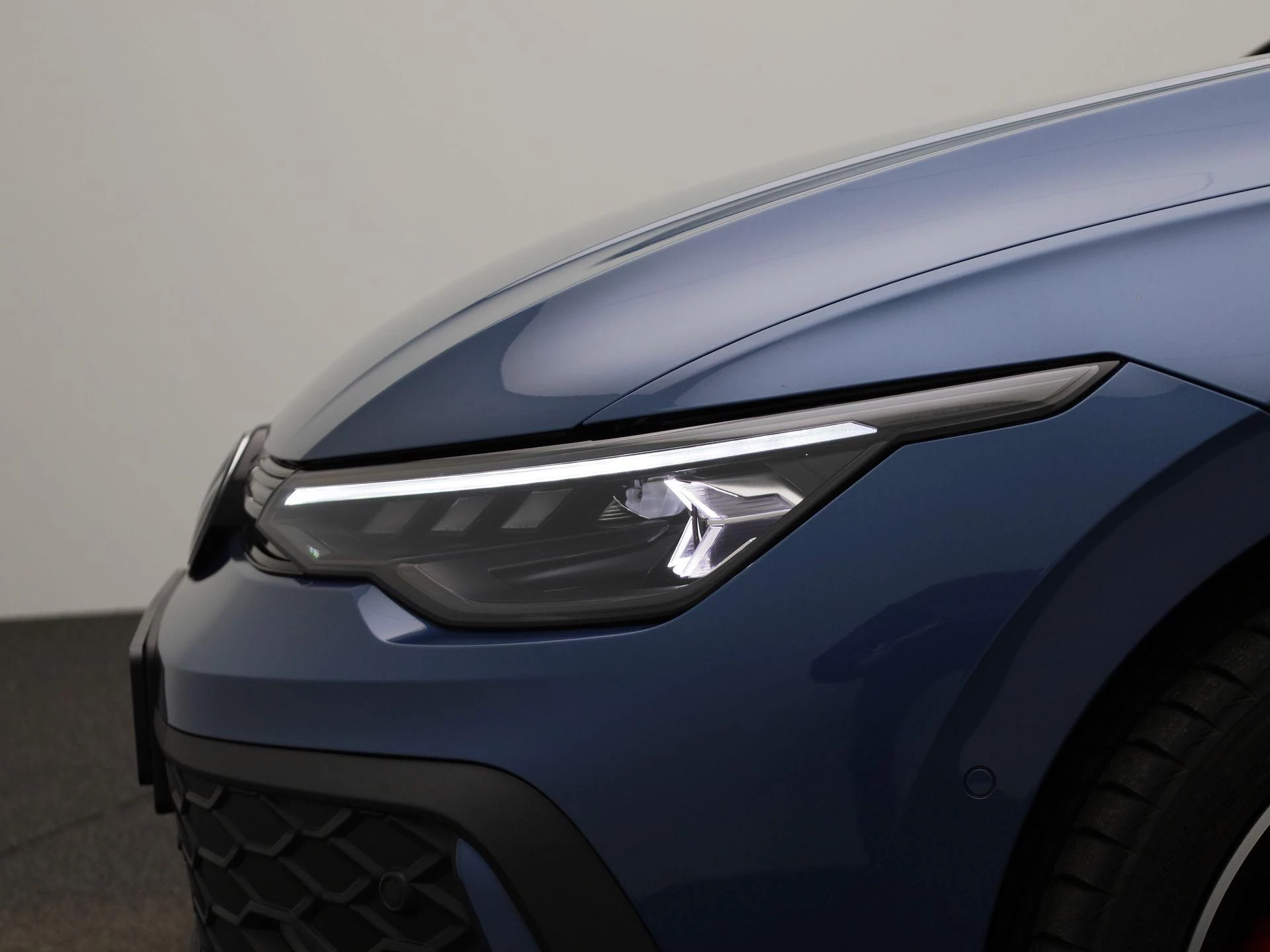 Volkswagen-Golf-image-14