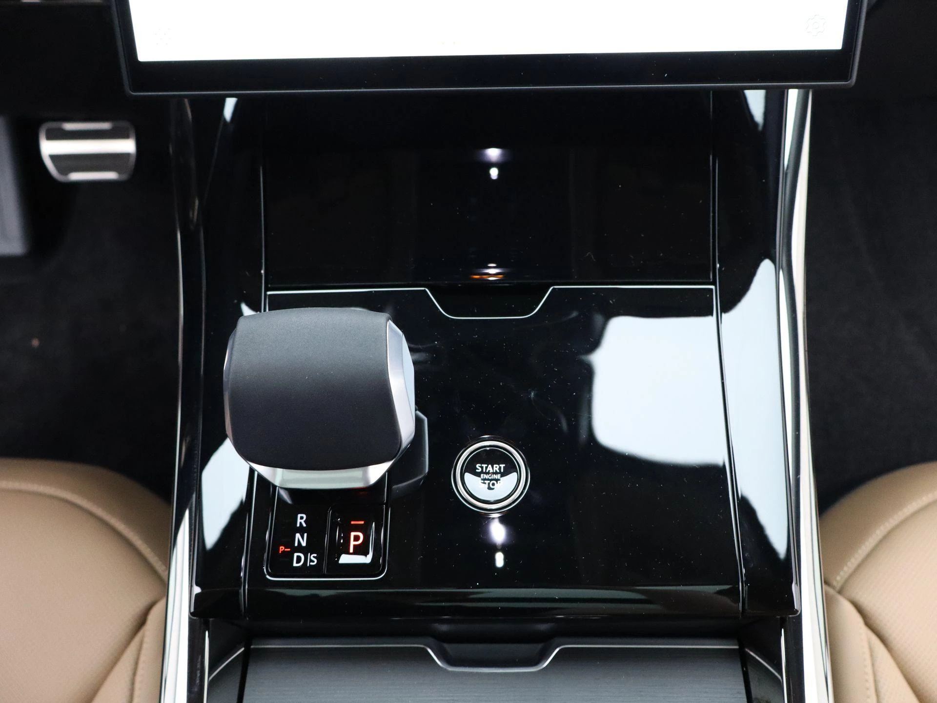 Land Rover-Range Rover Sport-image-10