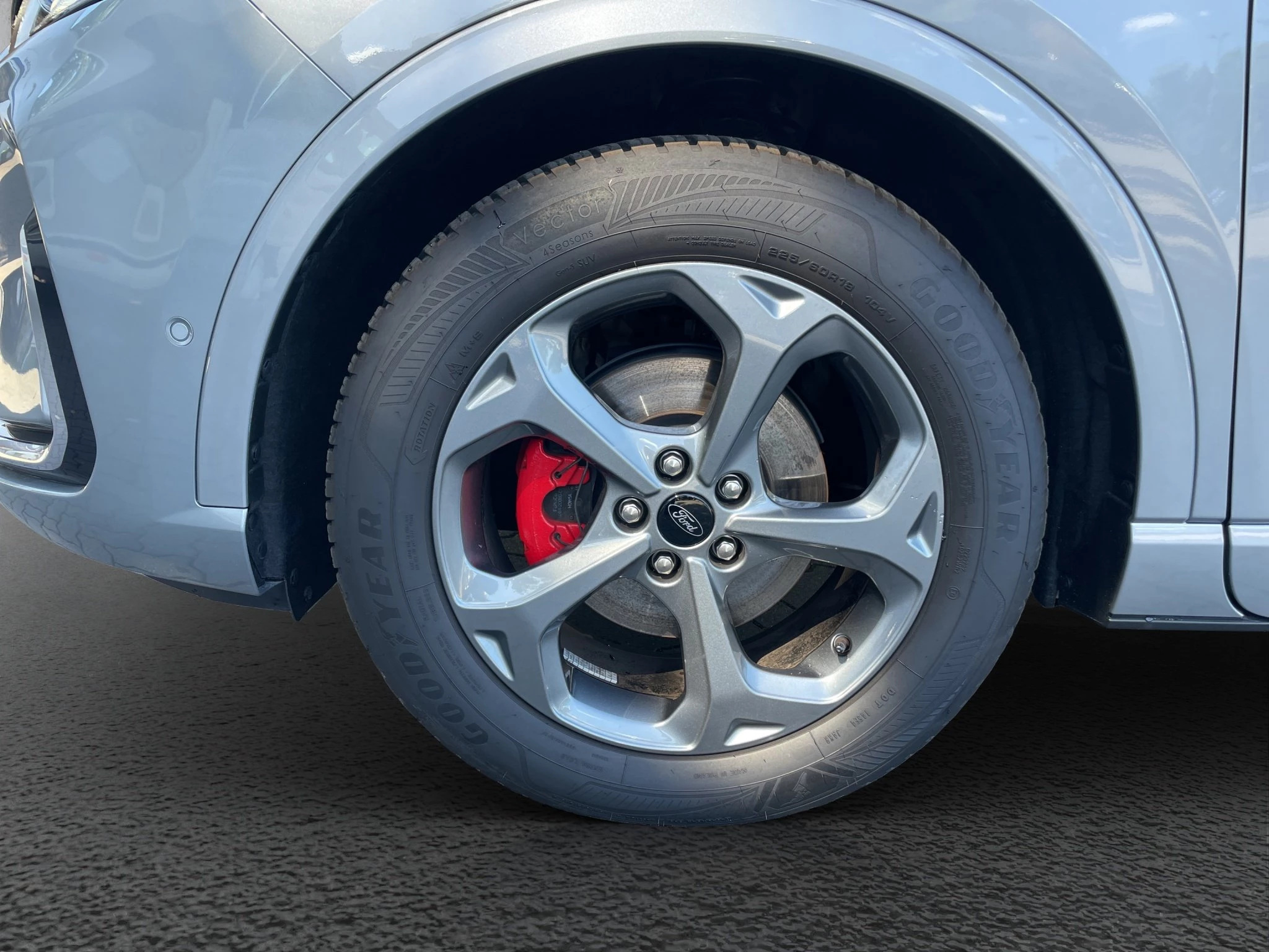 Ford Kuga ST-Line X Aut.*360GRAD*LED-MATRIX*NAVI*GRA*WINTER-PKT.