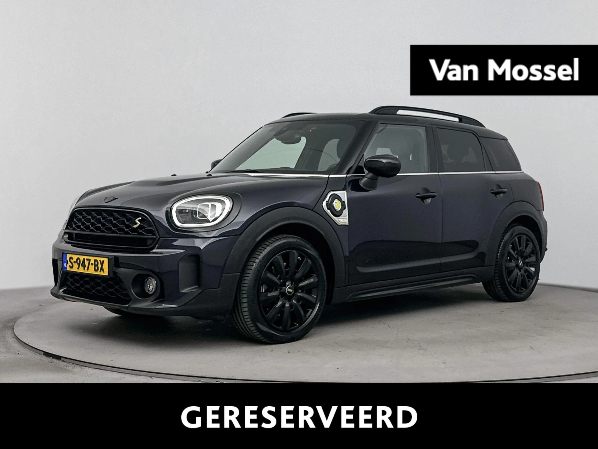 MINI-Countryman-image-0