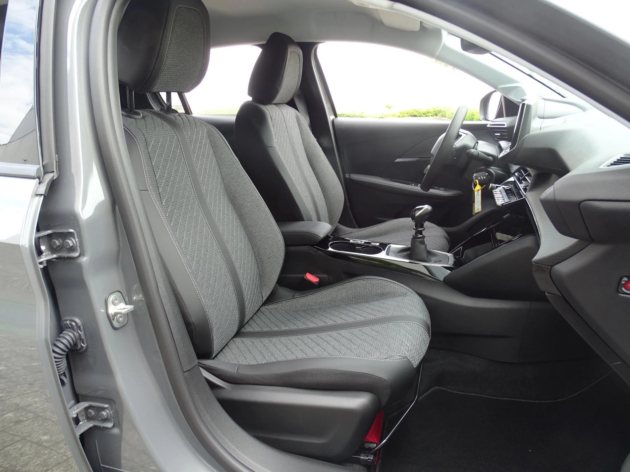 Peugeot 208 1.2T Allure