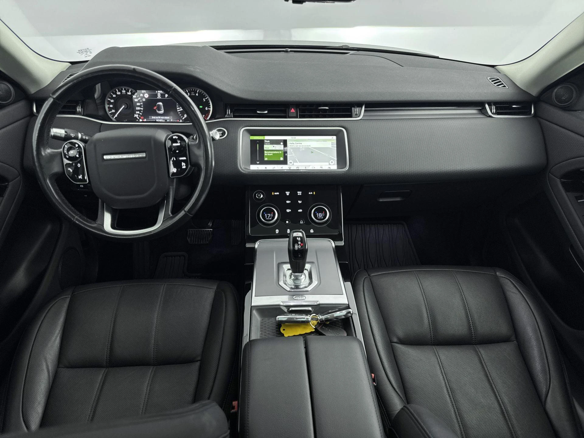 Land Rover-Range Rover Evoque-image-15