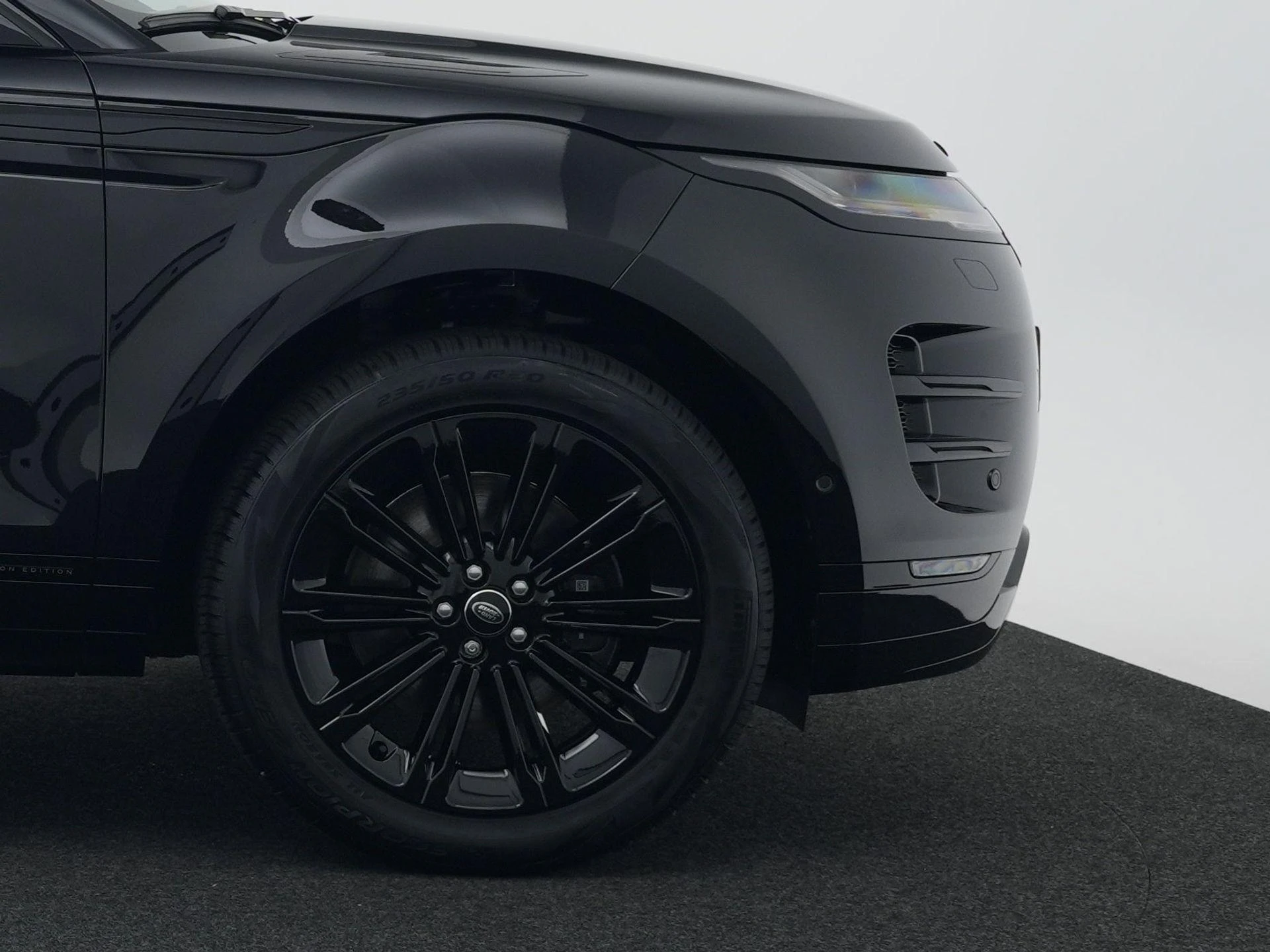 Land Rover-Range Rover Evoque-image-10