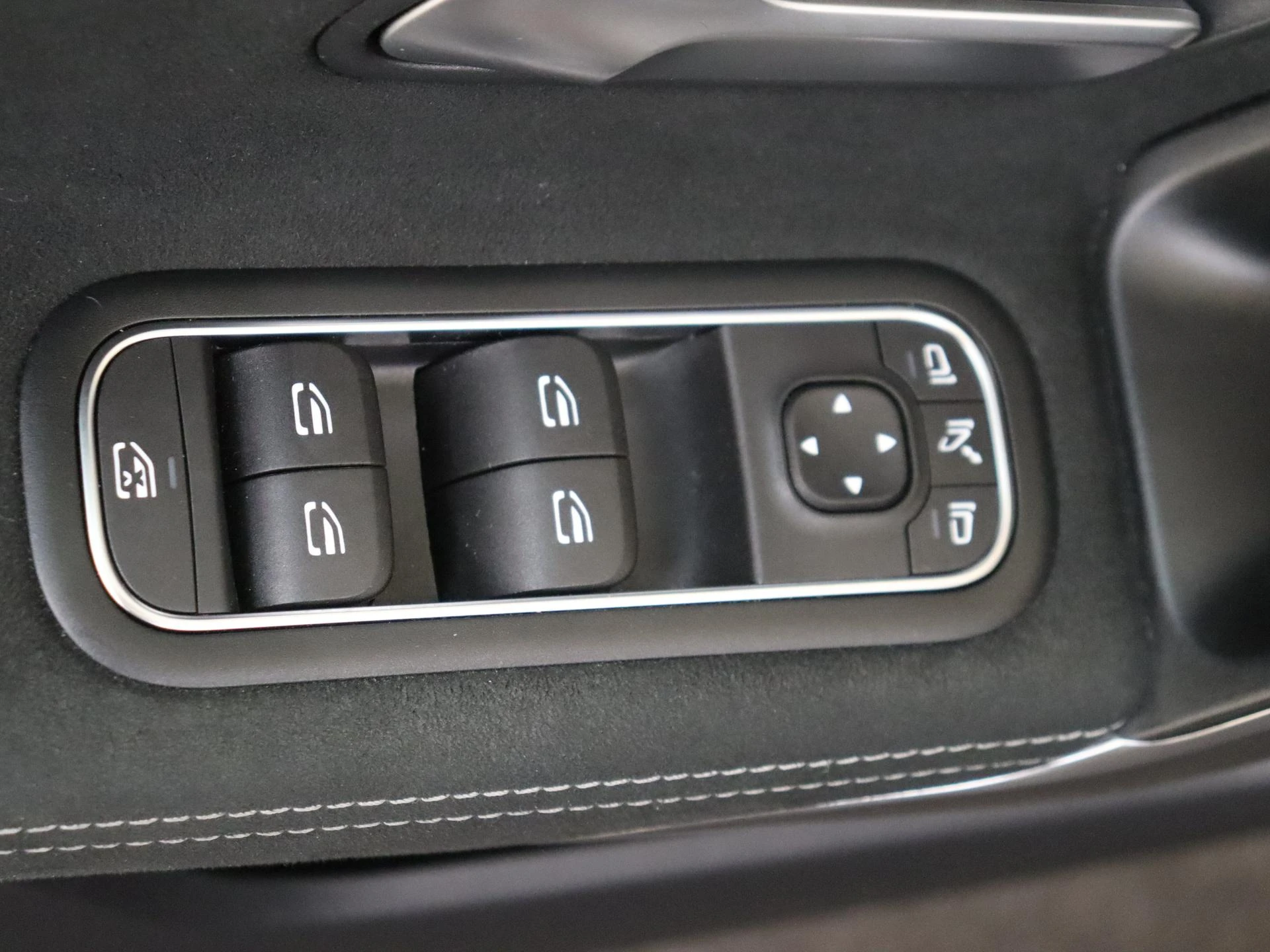 Mercedes-Benz-A-Klasse-image-26