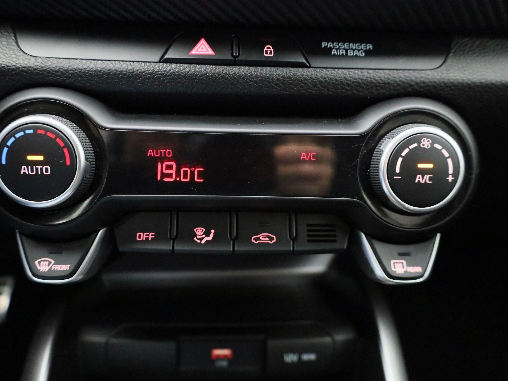 Kia-Stonic-image-22