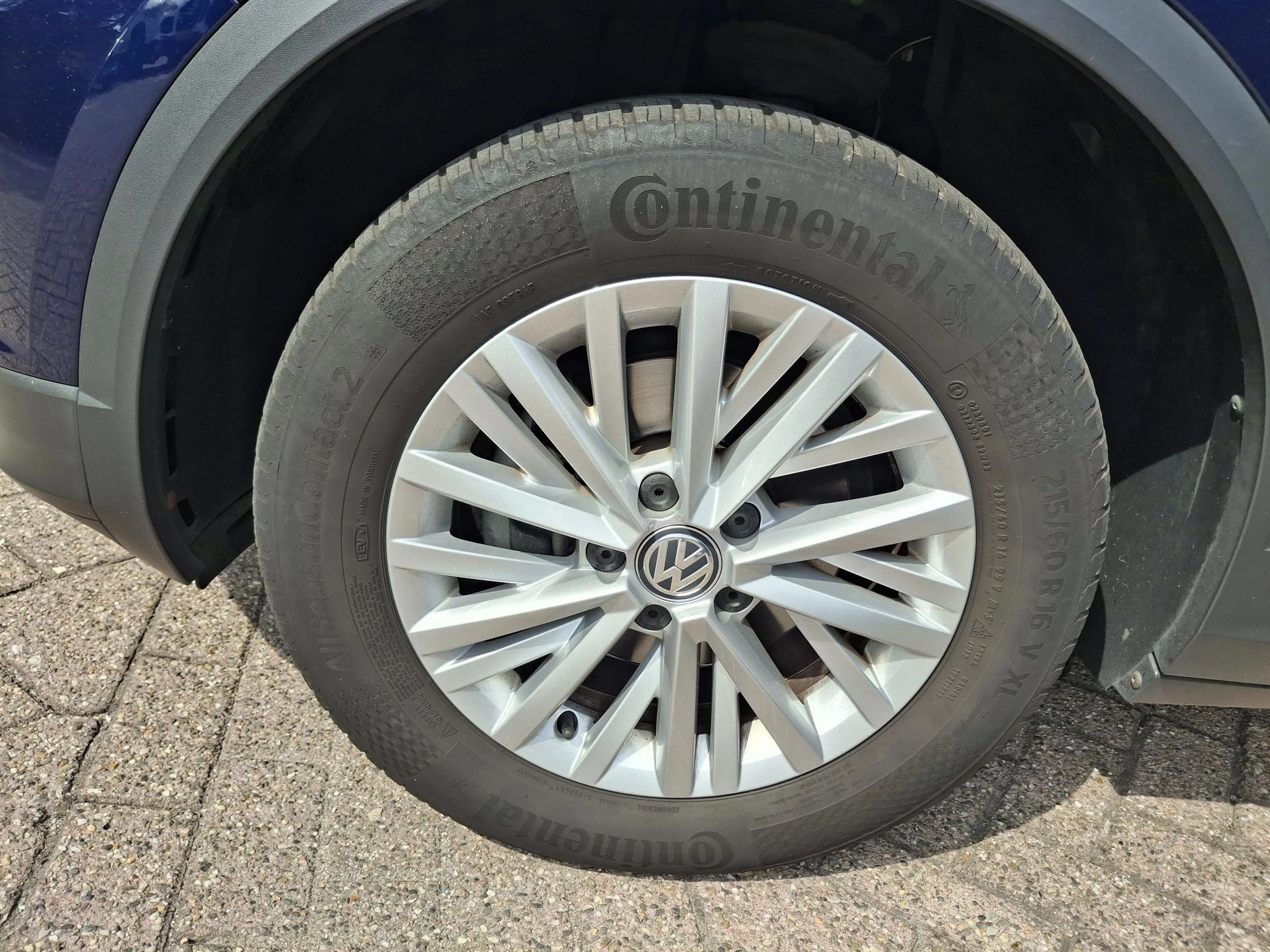 Volkswagen-T-Roc-image-6