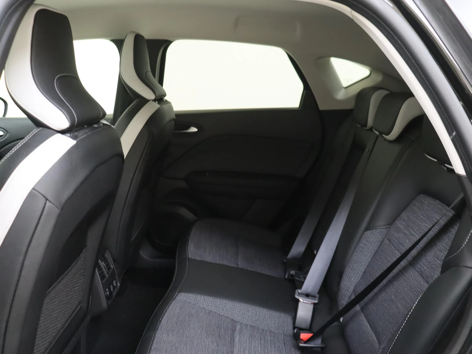 Renault-Captur-image-15