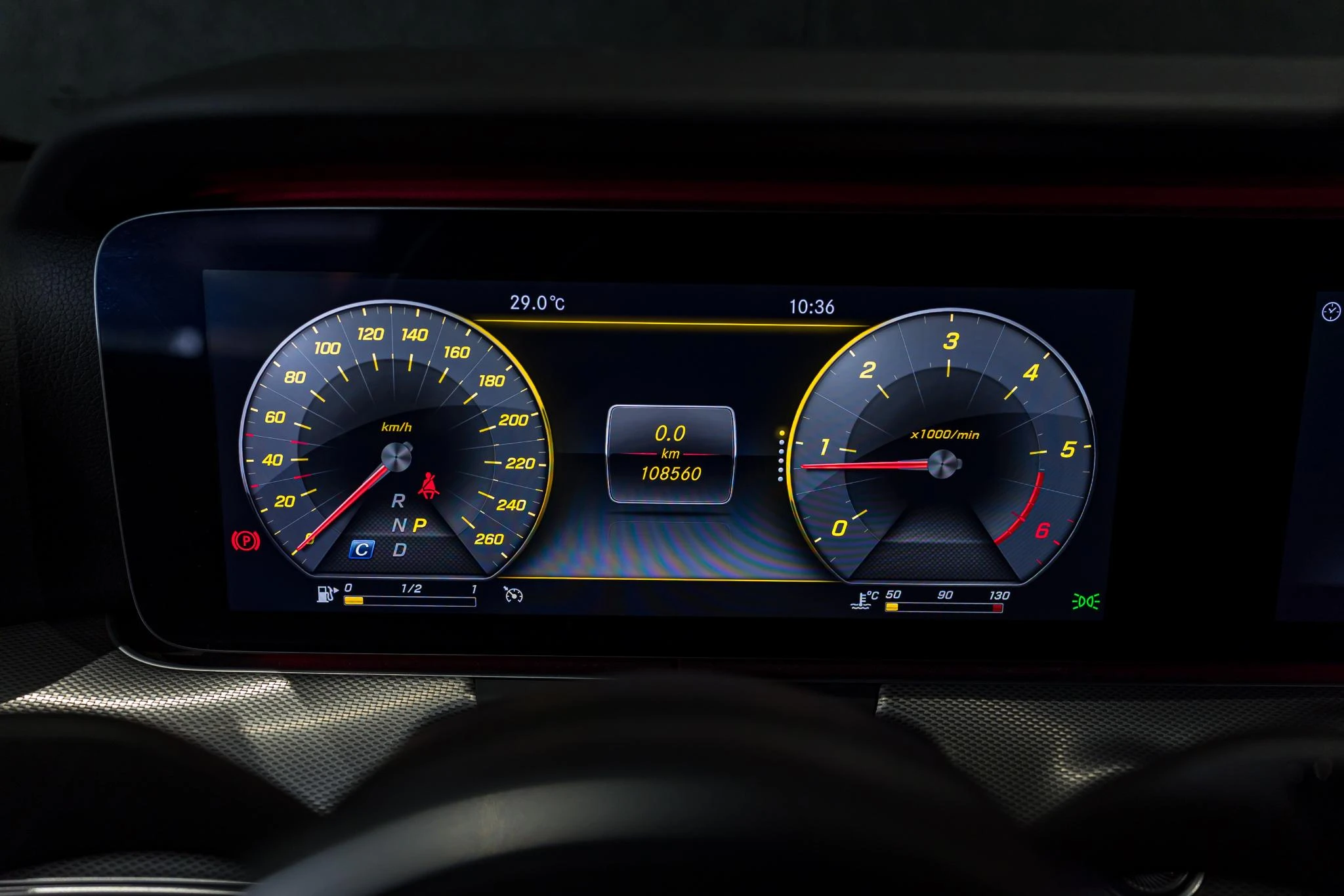 Mercedes-Benz-Classe E-image-22