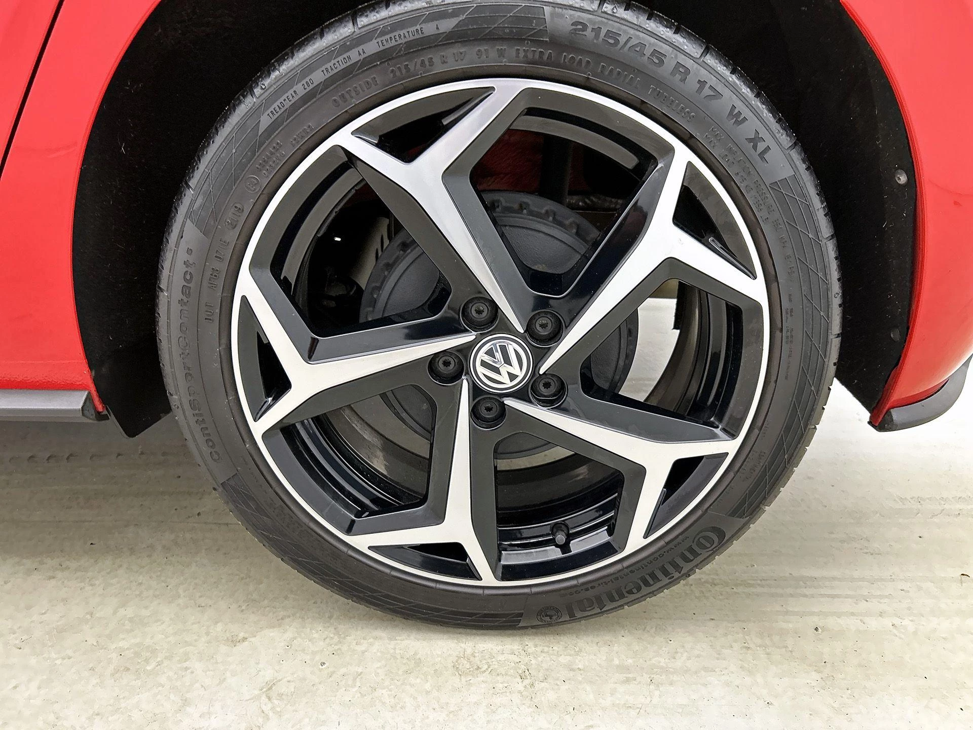 Volkswagen-Polo-image-26