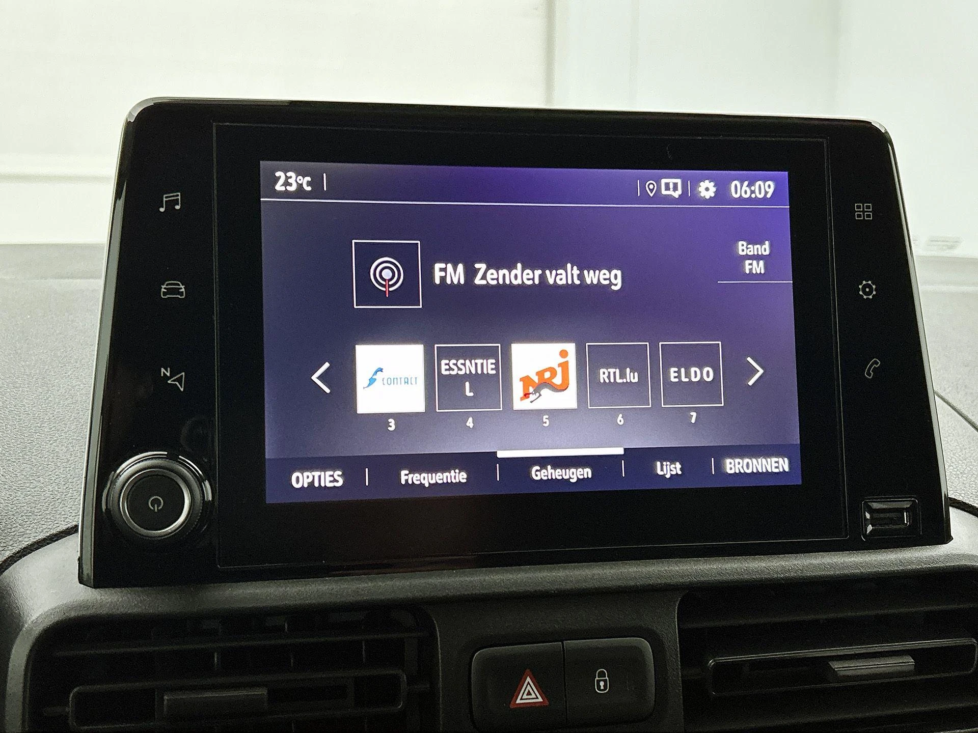 Opel-Combo-image-6