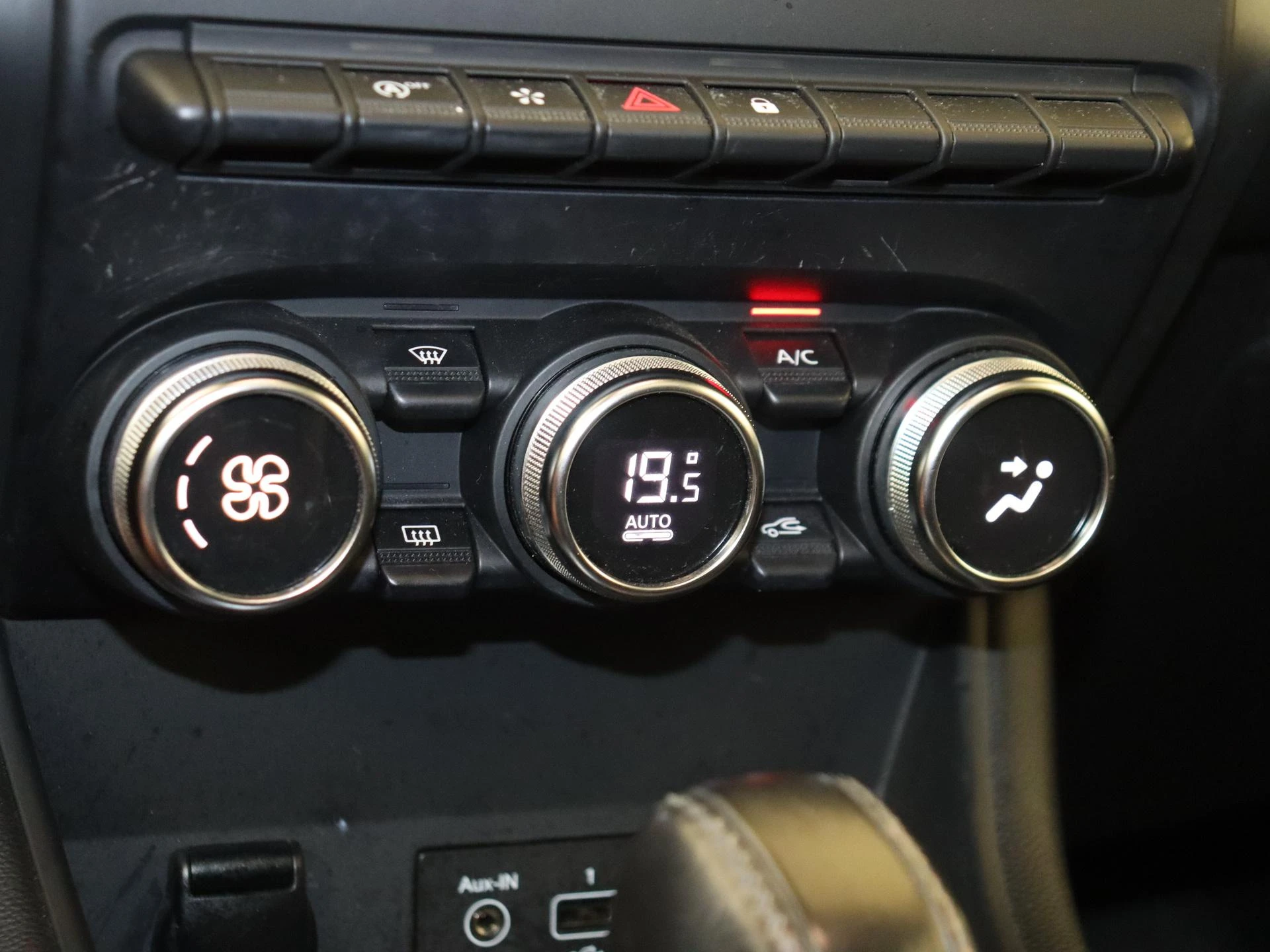 Renault-Captur-image-22