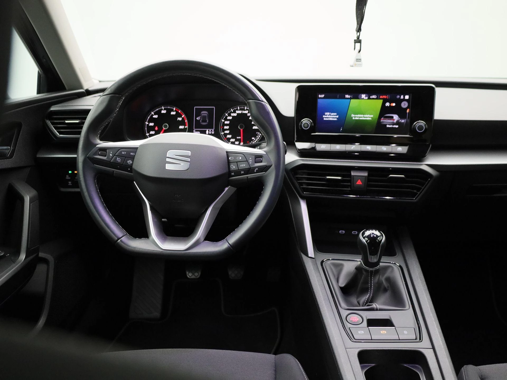 SEAT-Leon-image-6