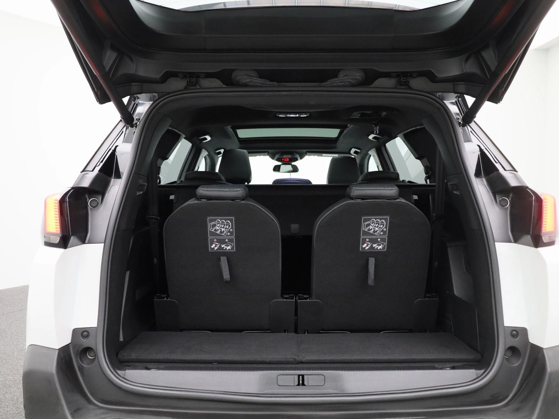 Peugeot-5008-image-15