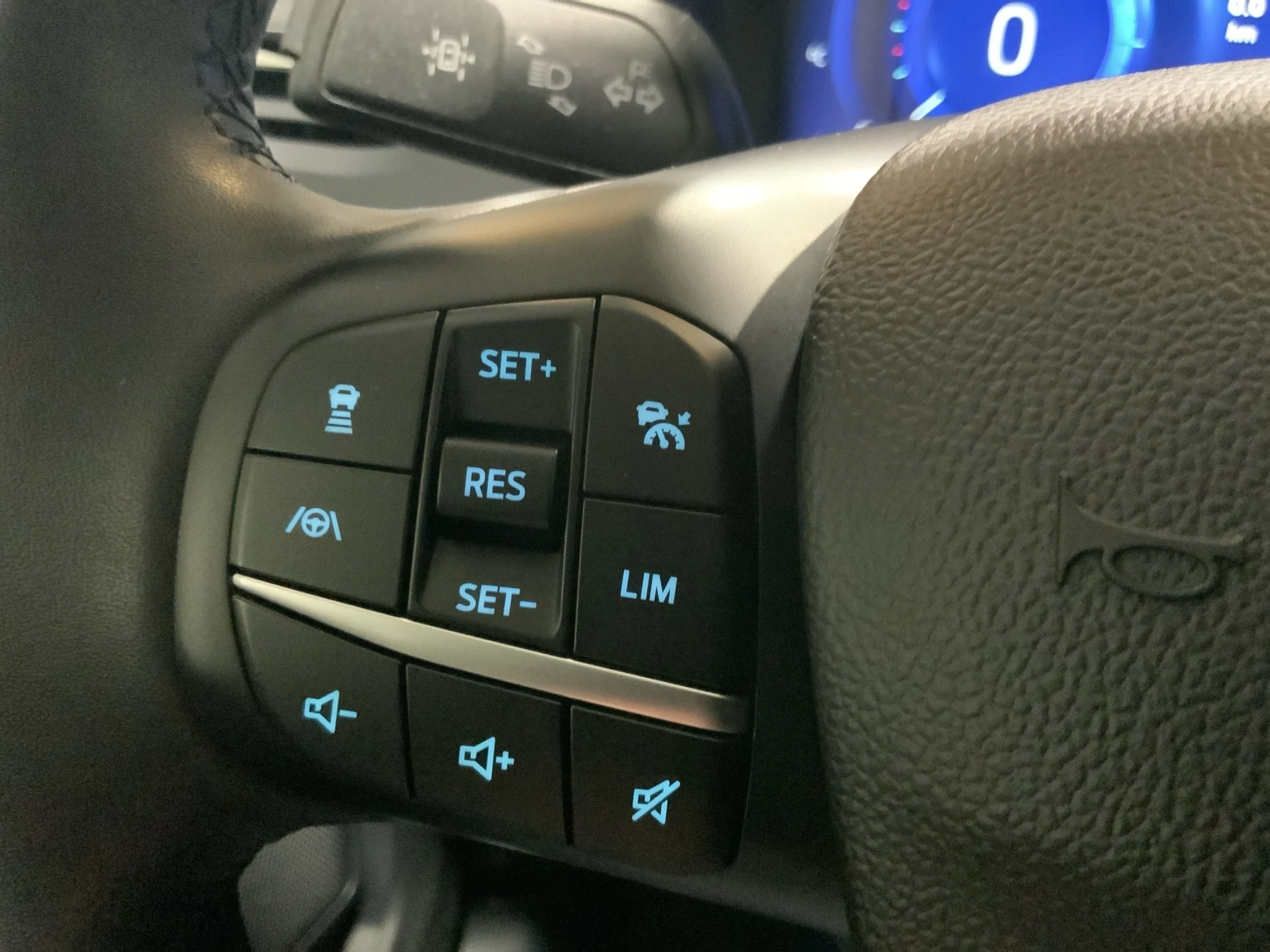 Ford-Kuga-image-19