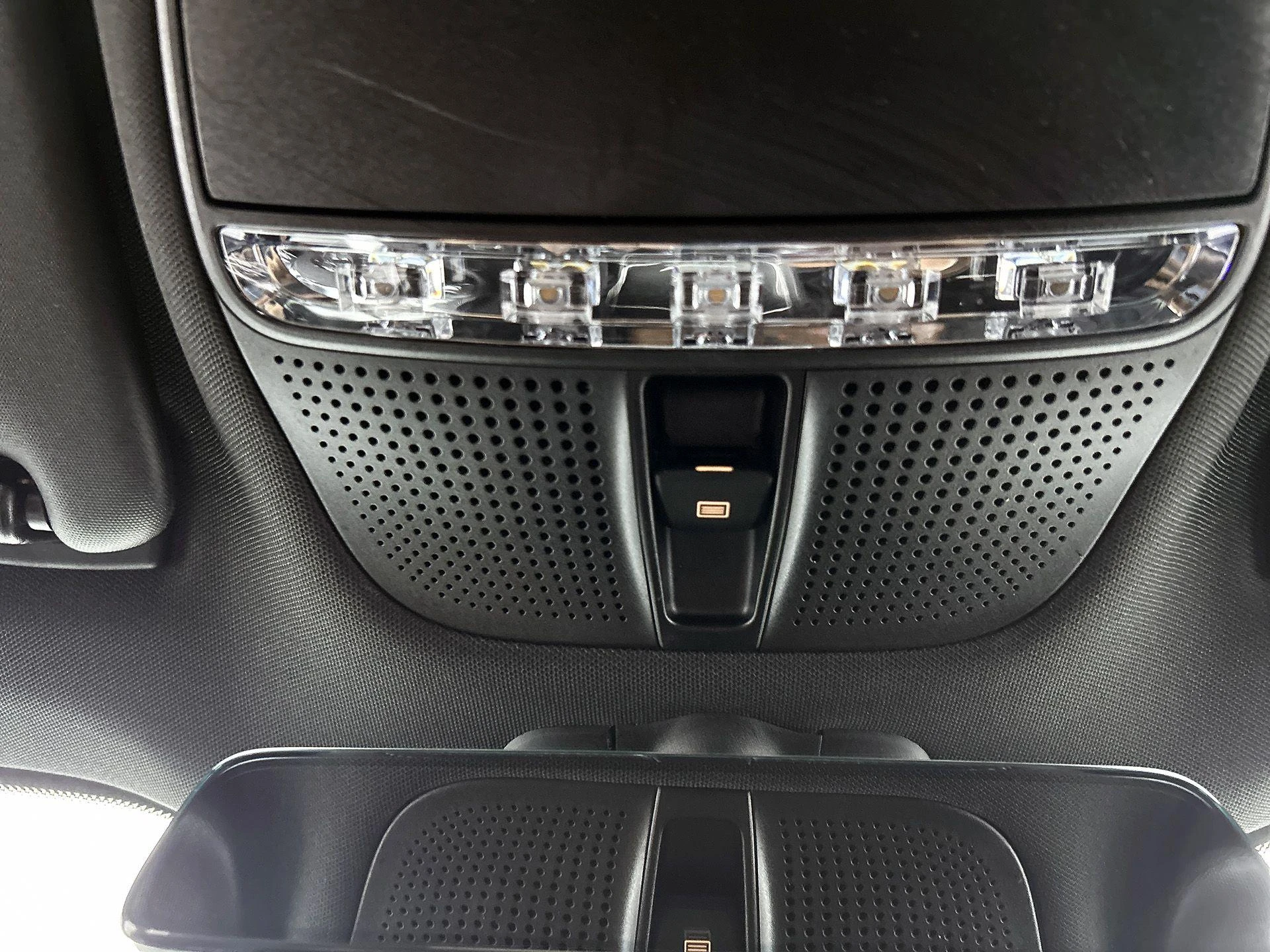 Mercedes-Benz-GLC-image-10