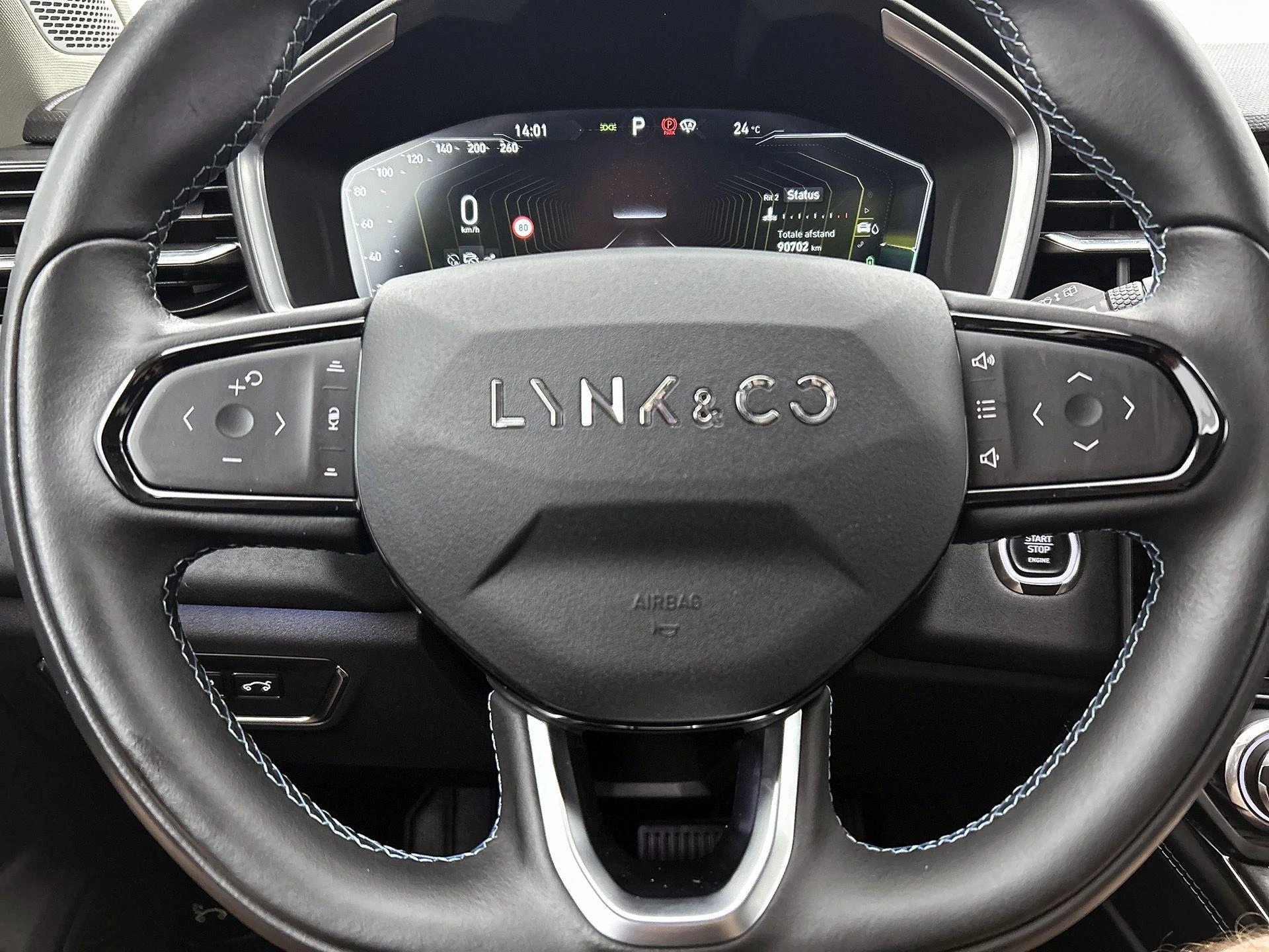 Lynk & Co-01-image-50