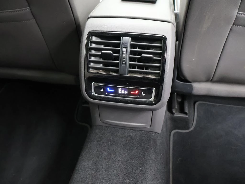 Volkswagen Arteon Shooting Brake eHybrid Elegance 1.4TSI eHybrid 218PK *AUTOMAAT*PANODAK*WIT LEDER*ACC*NAVI*CAMERA*PDC*TREKHAAK*...*