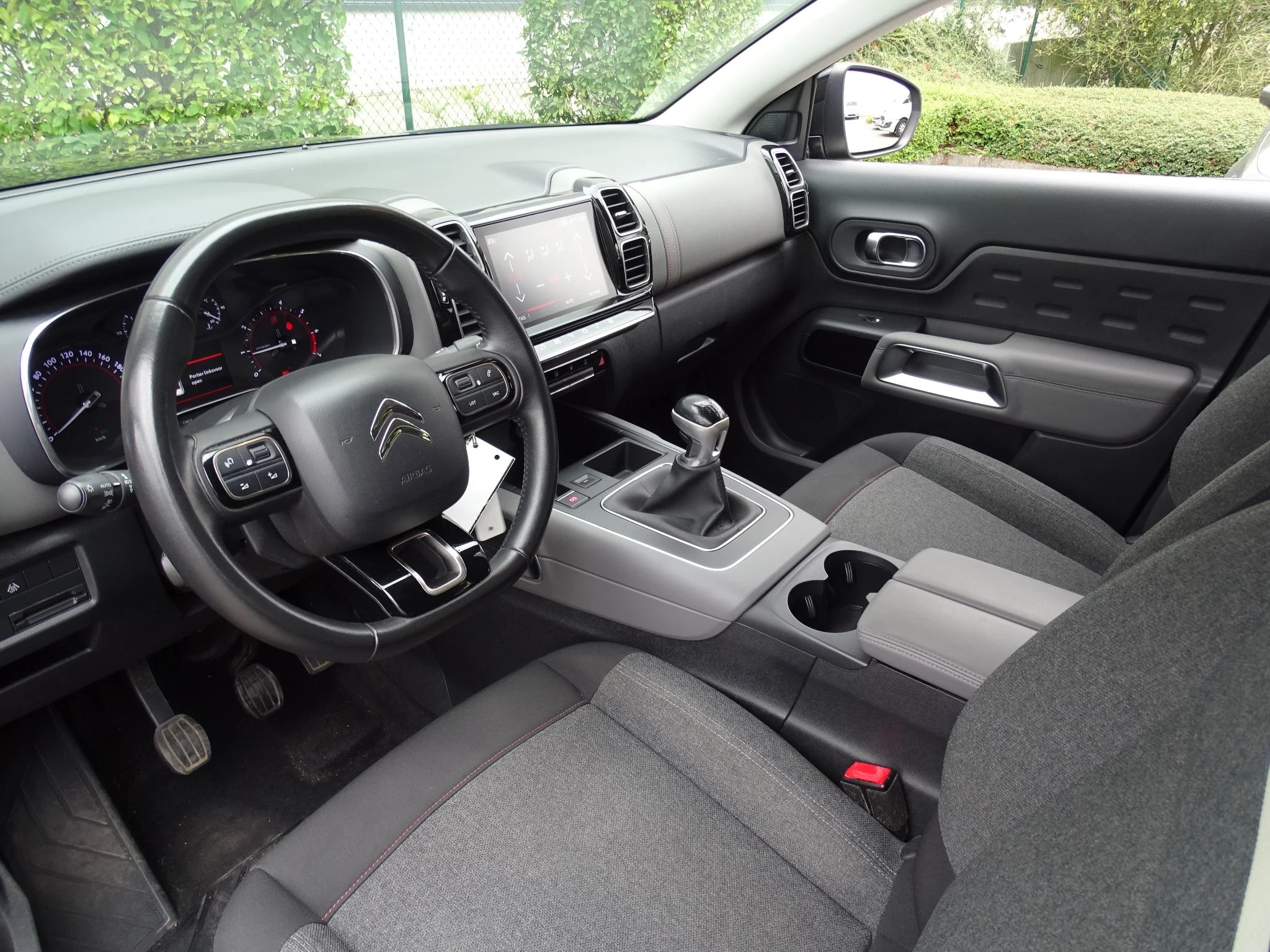 Citroën-C5 Aircross-image-11