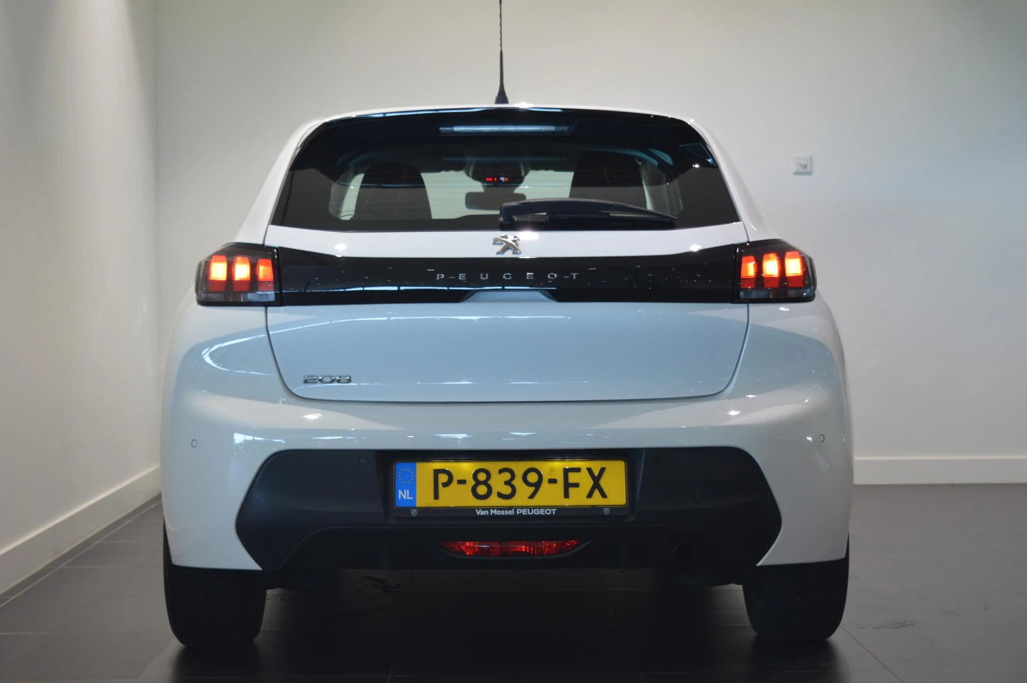 Peugeot-208-image-5