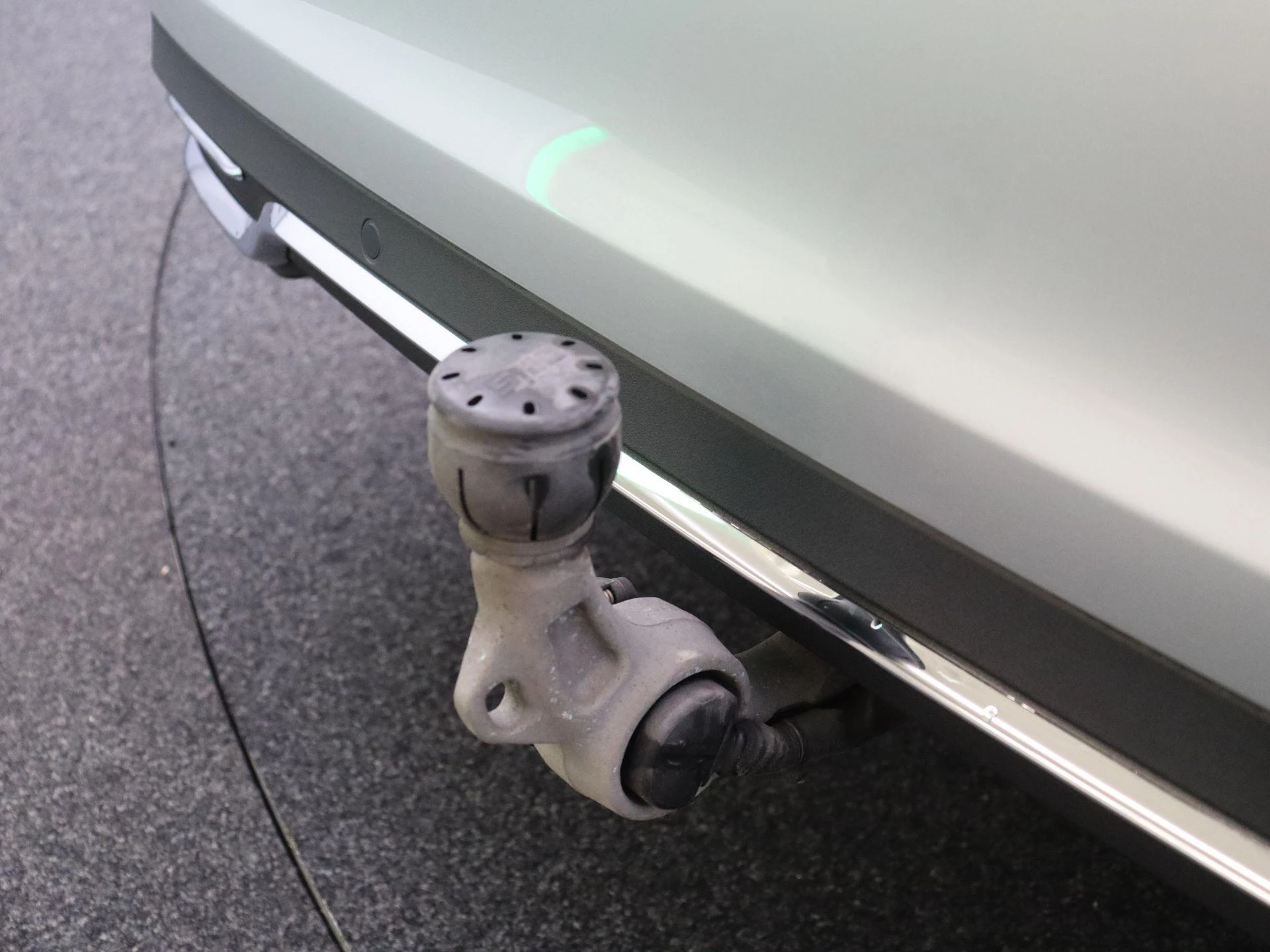 Mercedes-Benz-C-Klasse-image-20