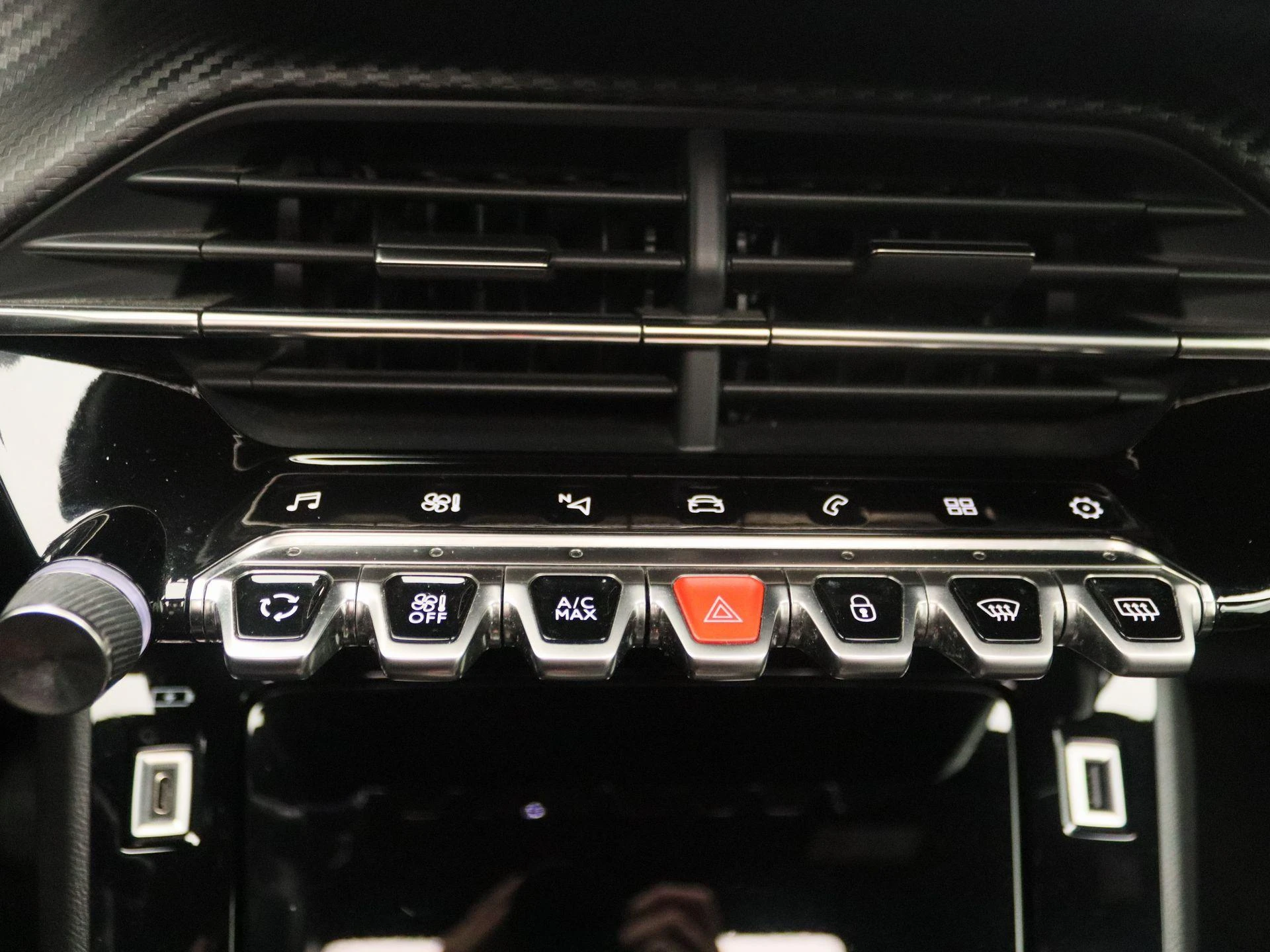 Peugeot-2008-image-9