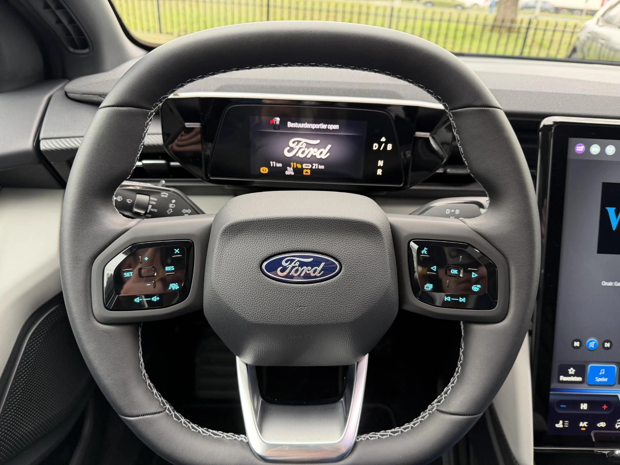 Ford-Explorer-image-10