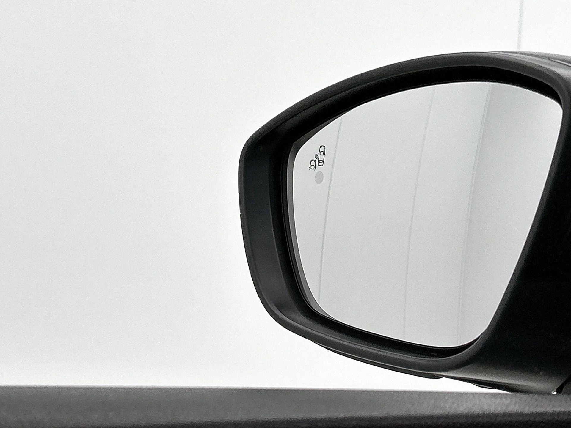 Opel-Mokka-e-image-23