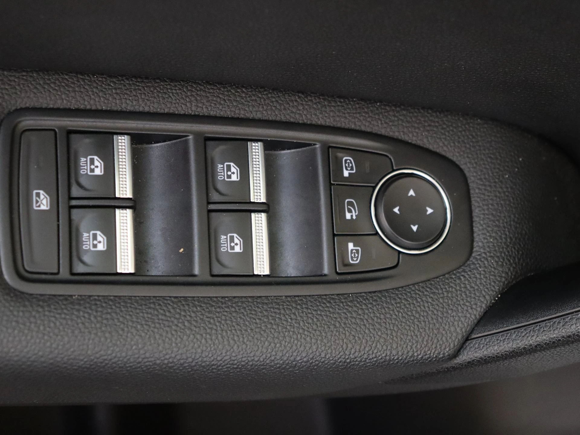 Renault-Captur-image-24