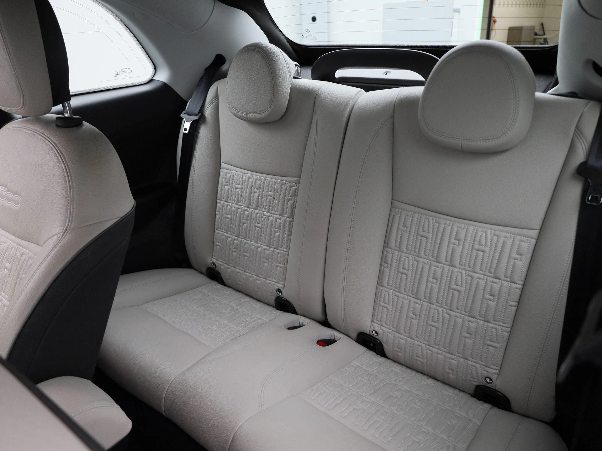 Fiat-500e-image-12