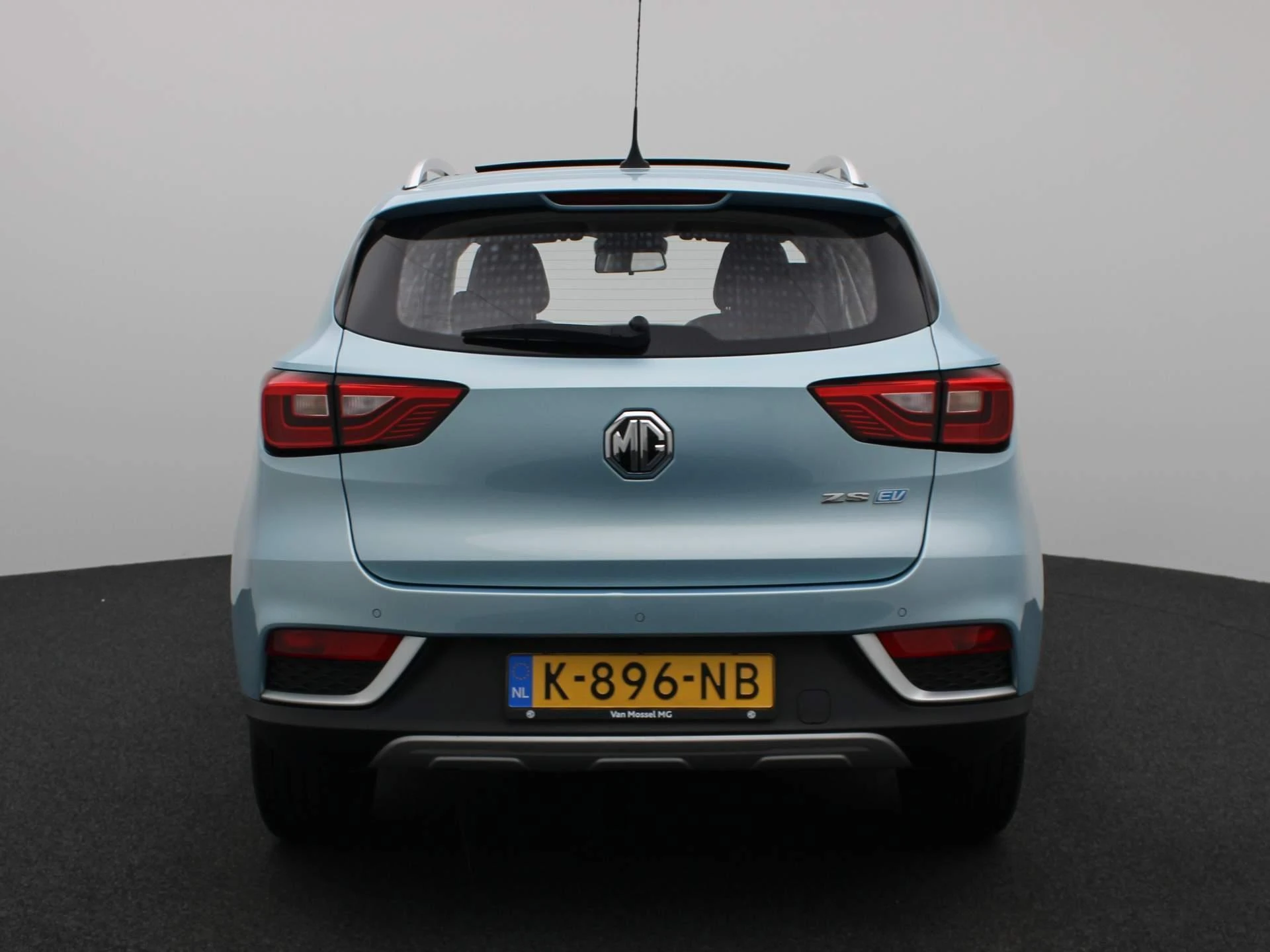 MG-ZS EV-image-4