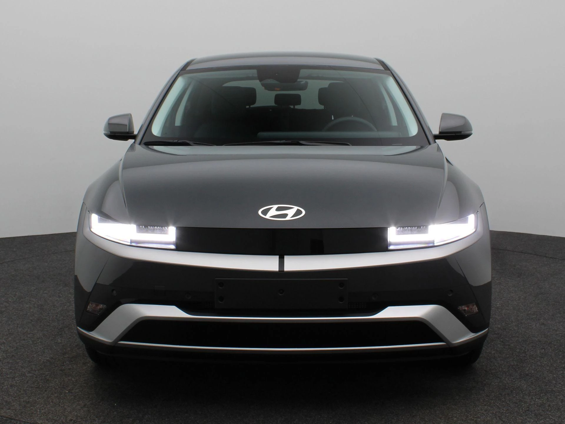 Hyundai-IONIQ 5-image-2