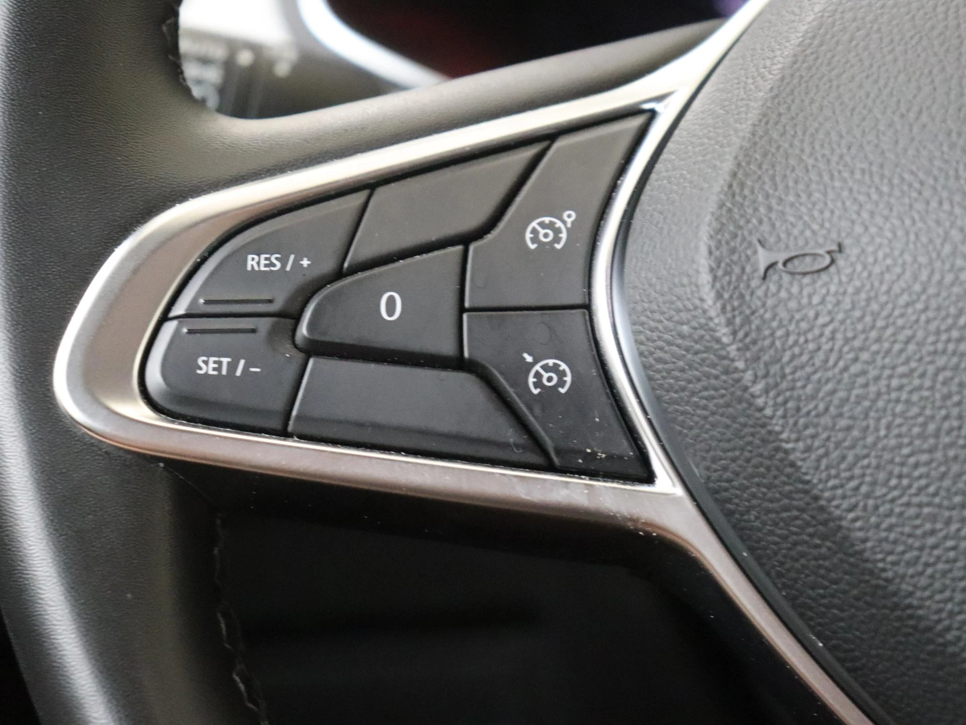 Renault-Captur-image-12