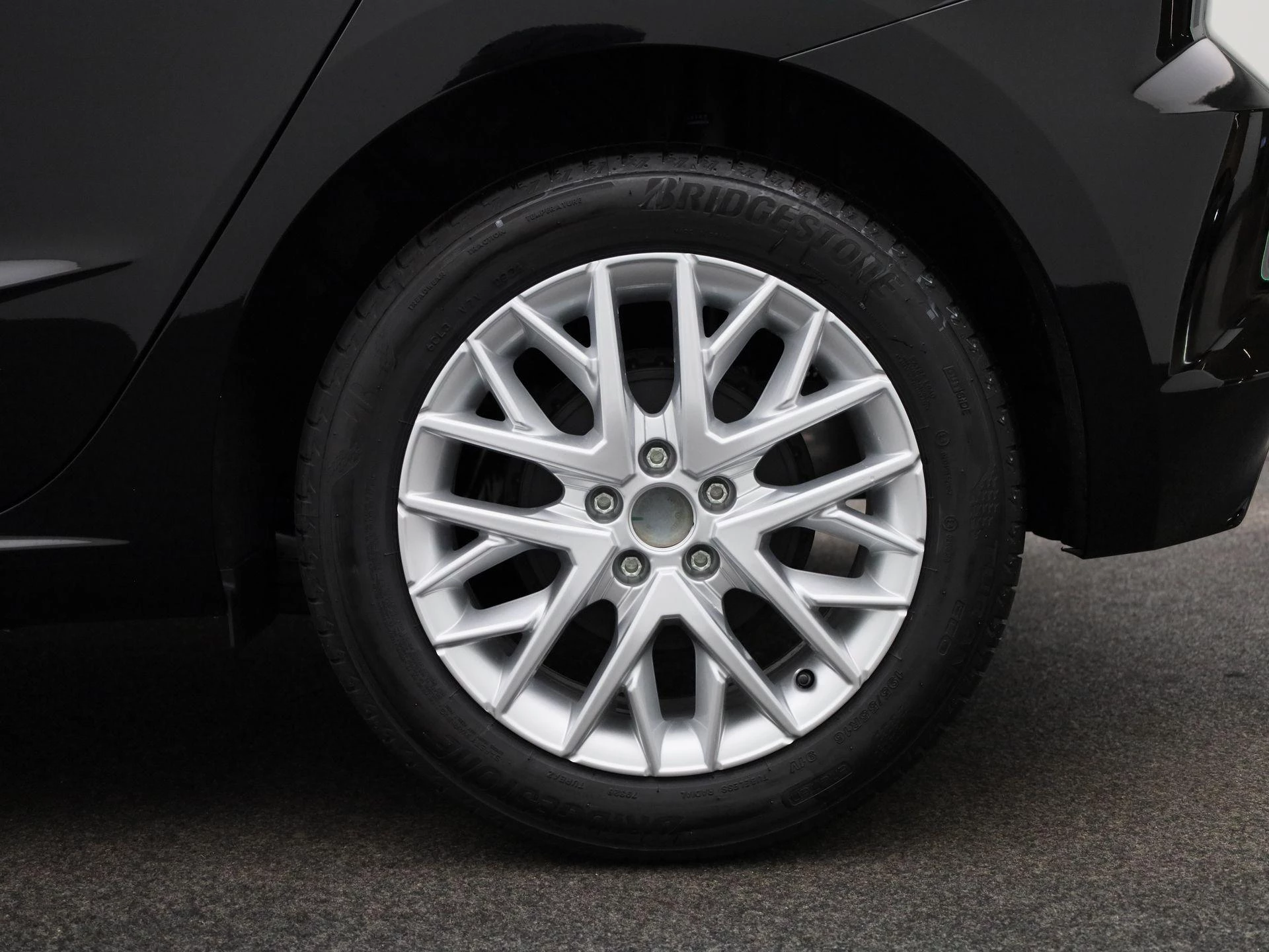 SEAT-Ibiza-image-15