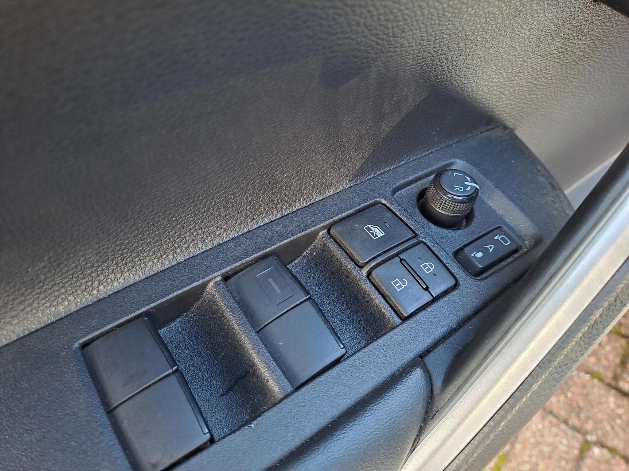 Toyota-Corolla Cross-image-11