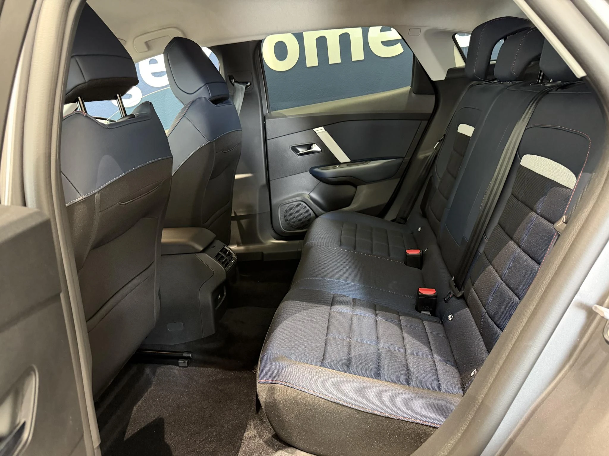 Citroën-ë-C4-image-7
