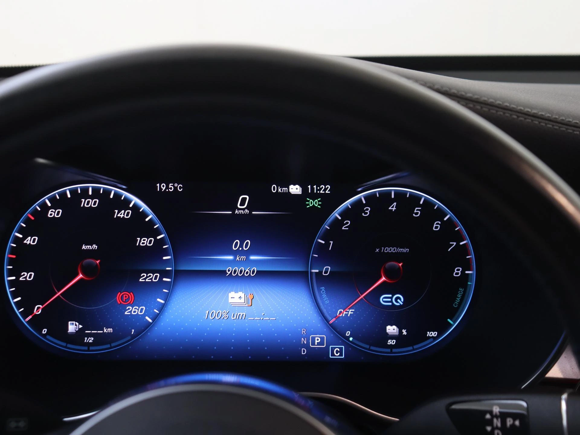 Mercedes-Benz-GLC-image-10