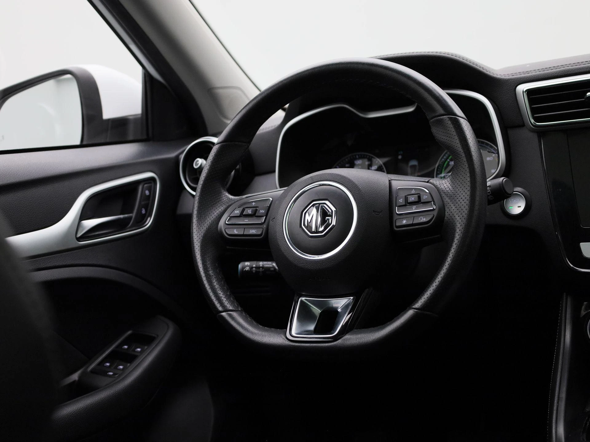 MG-ZS EV-image-36
