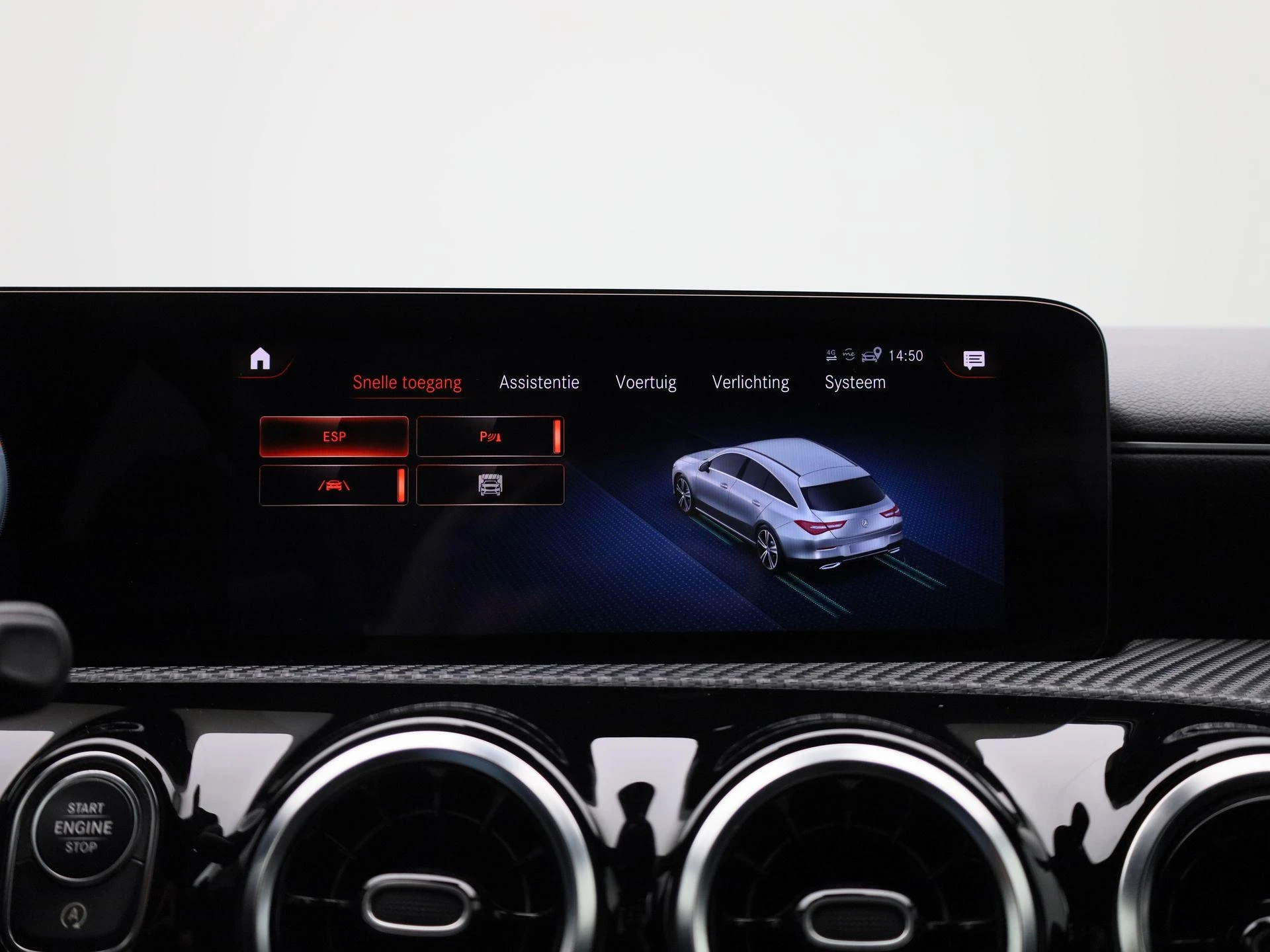 Mercedes-Benz-CLA-image-27
