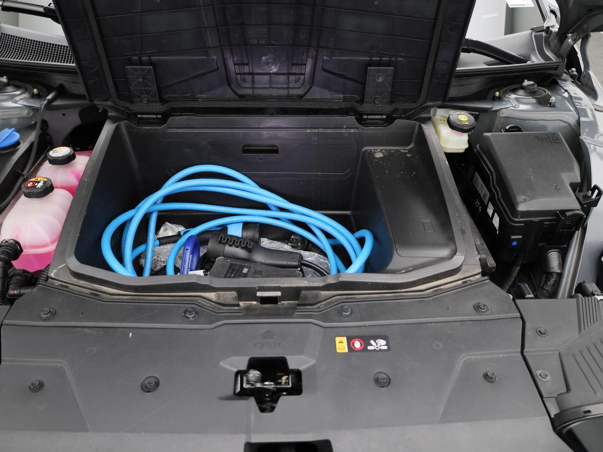 Hyundai-IONIQ 5-image-36