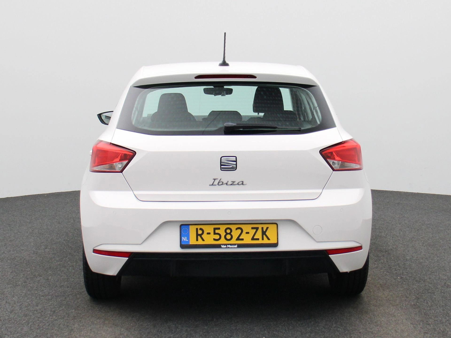 SEAT-Ibiza-image-4