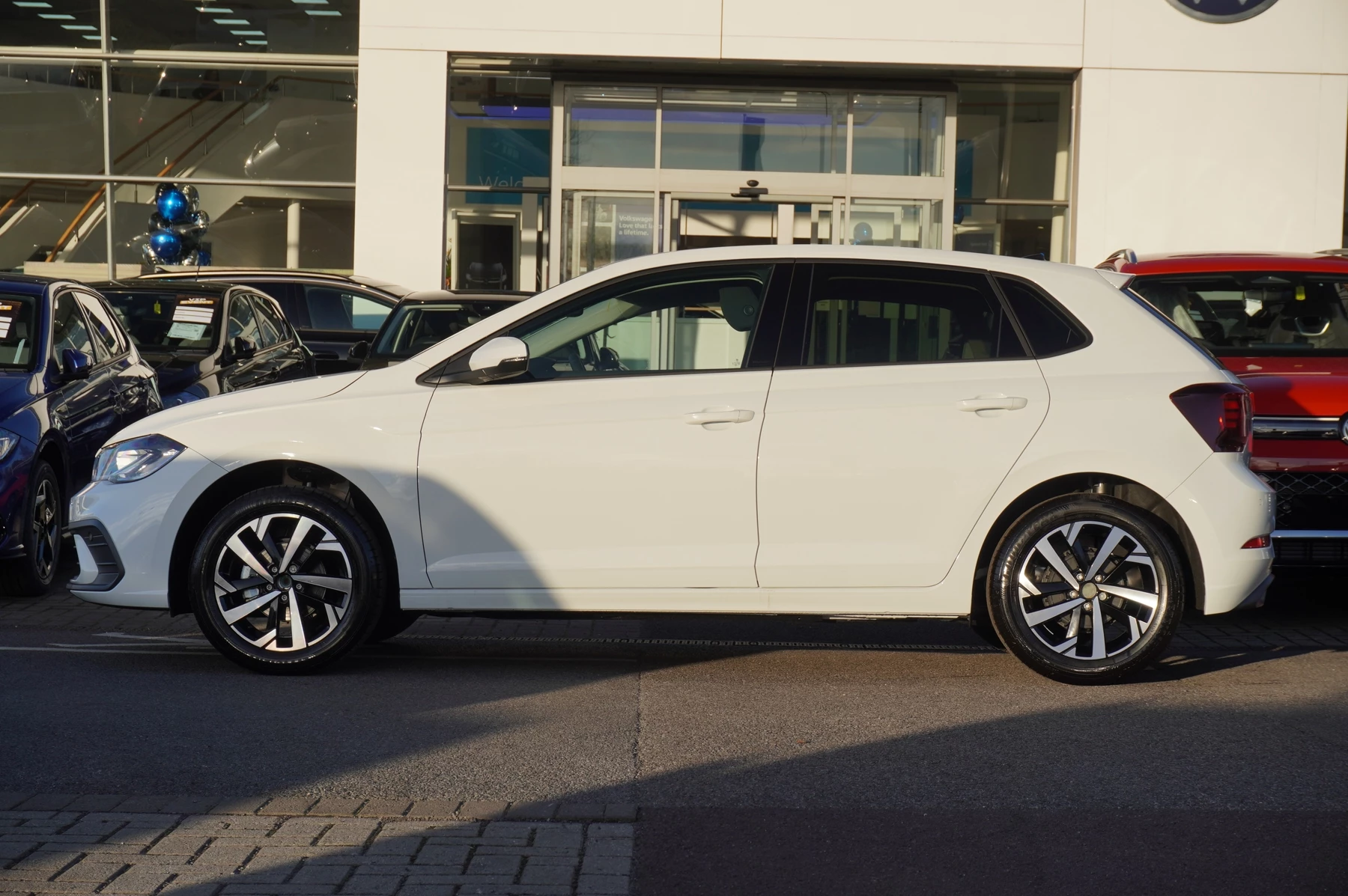 Volkswagen-Polo-image-13