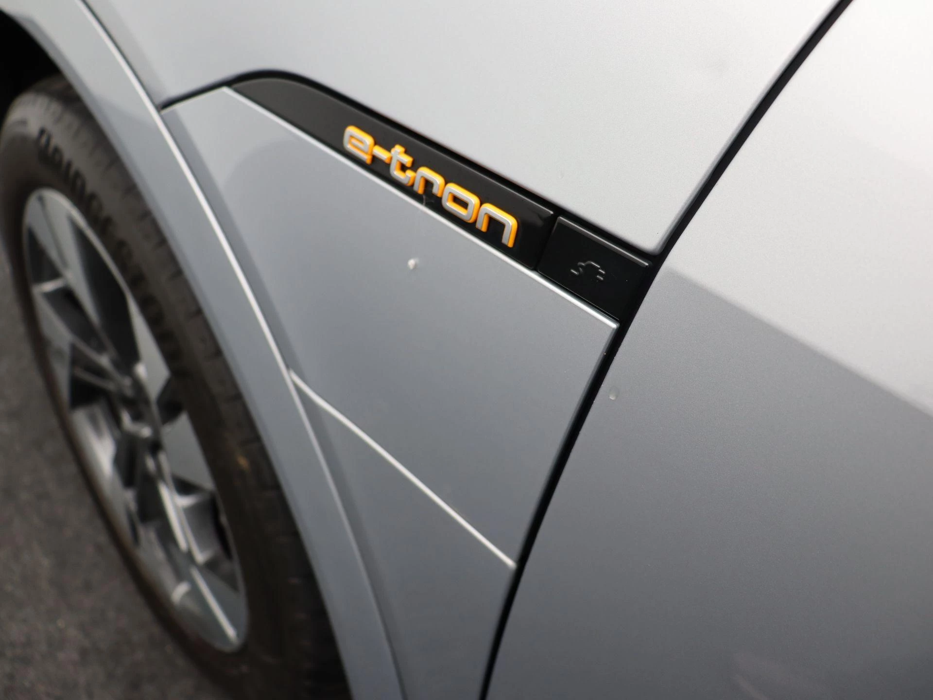 Audi-e-tron-image-9