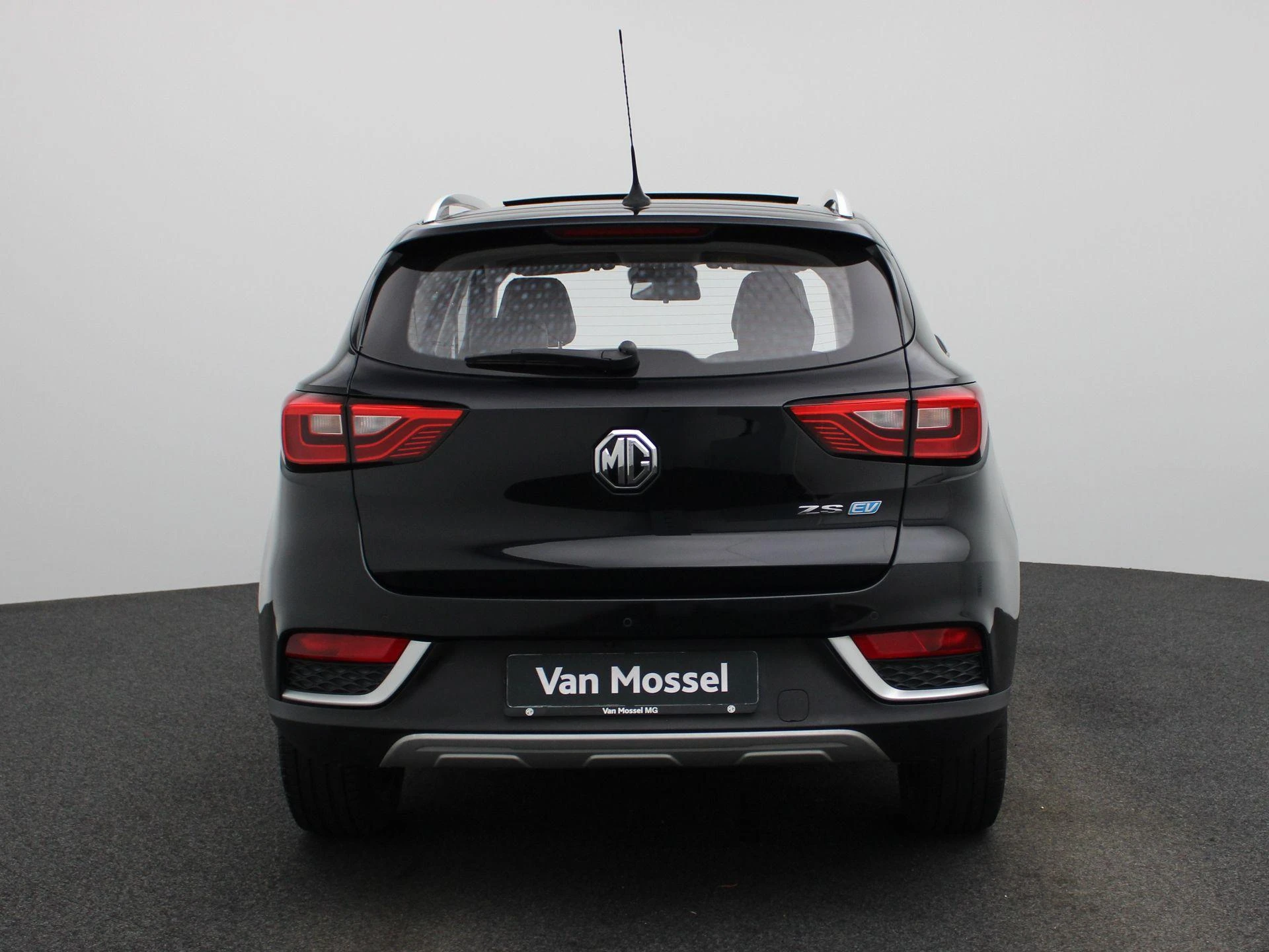 MG-ZS EV-image-4