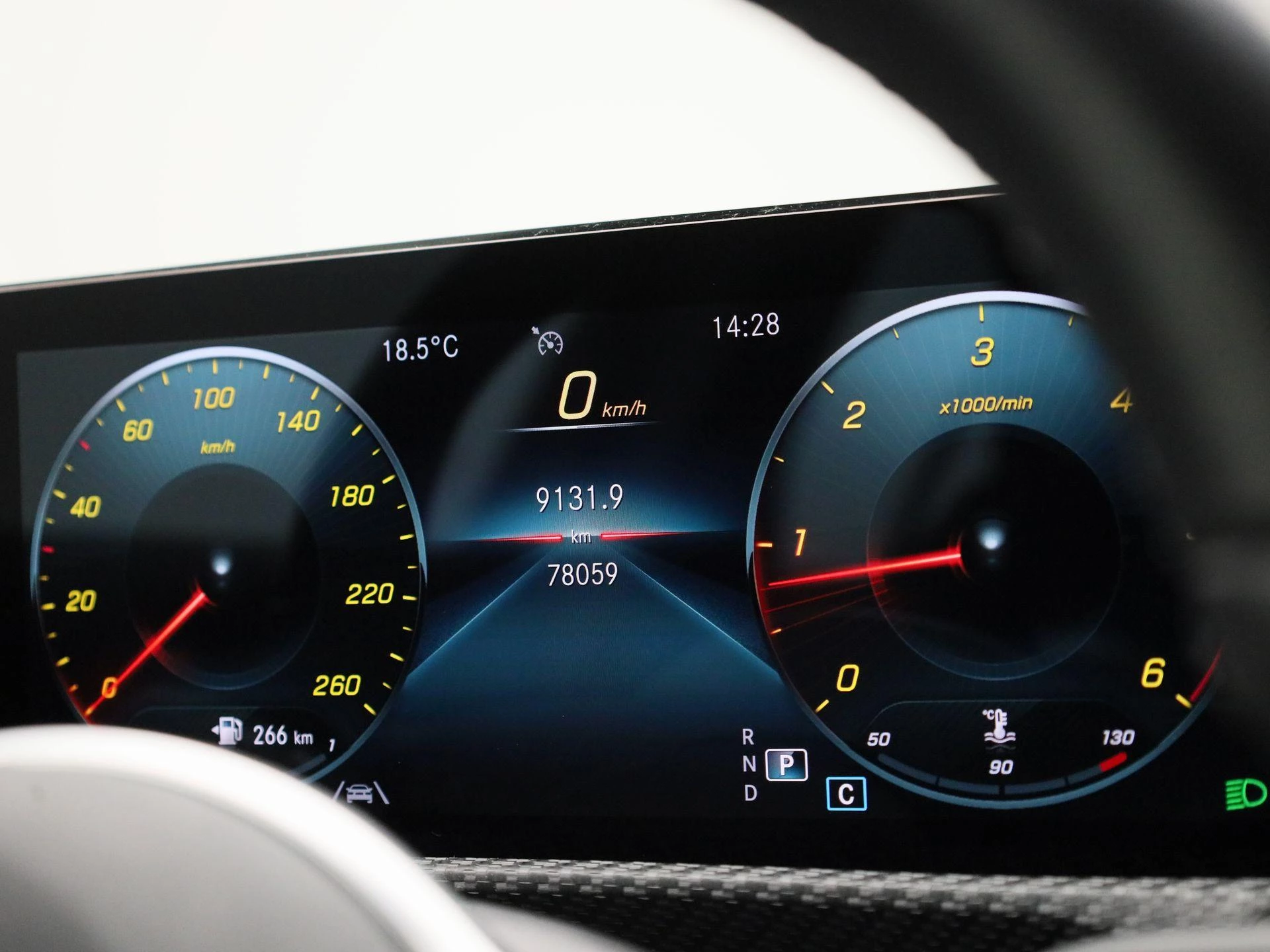 Mercedes-Benz-A-Klasse-image-22