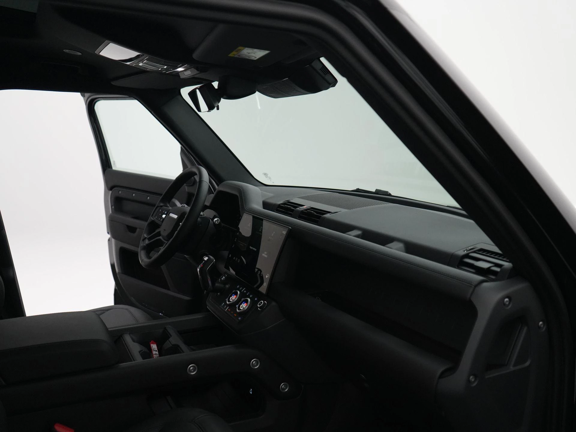 Land Rover-Defender-image-40