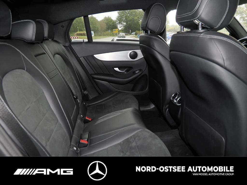 Mercedes-Benz GLC 220 d 4MATIC Coupé AMG DISTRO 360° 19'' MULT AMG LineX254 GLC 220 d 4MATIC Coupé AMG DISTRO 360° 19'' MU