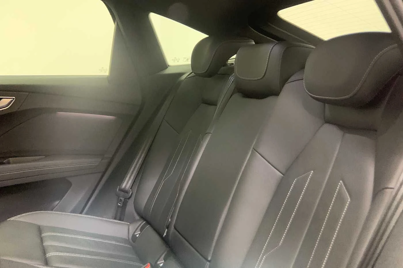 Audi-Q4 Sportback e-tron-image-9