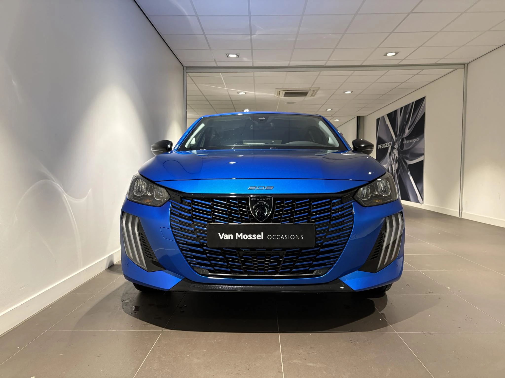 Peugeot-e-208-image-2